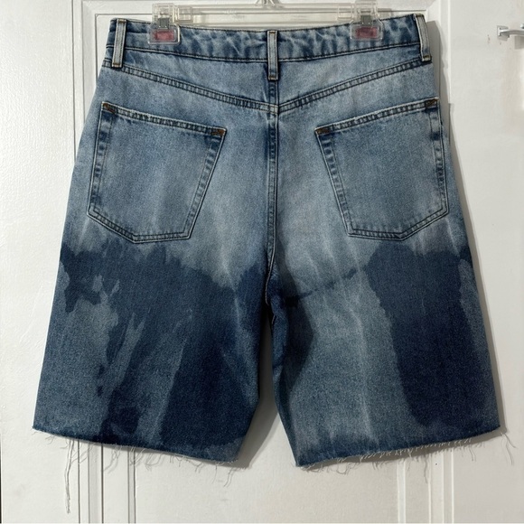 Topman Men's Extreme Wash Button
Front Denim Cutoff denim shorts size 32 - Picture 5 of 6